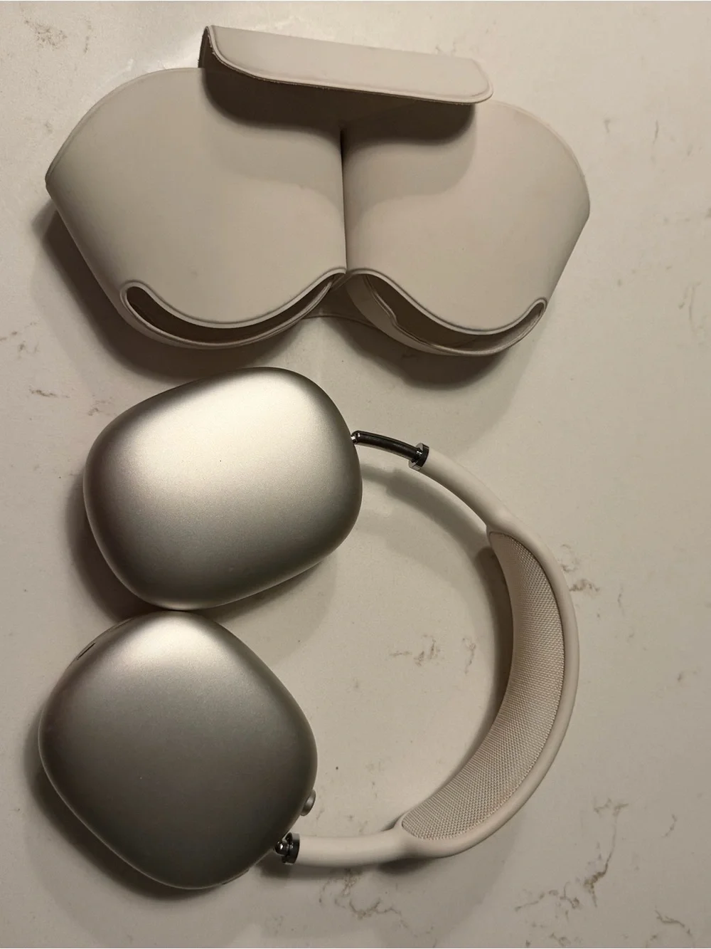 Apple premium over